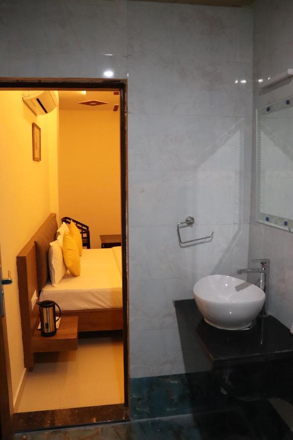 Hotel Jmb Dźodhpur Zewnętrze zdjęcie