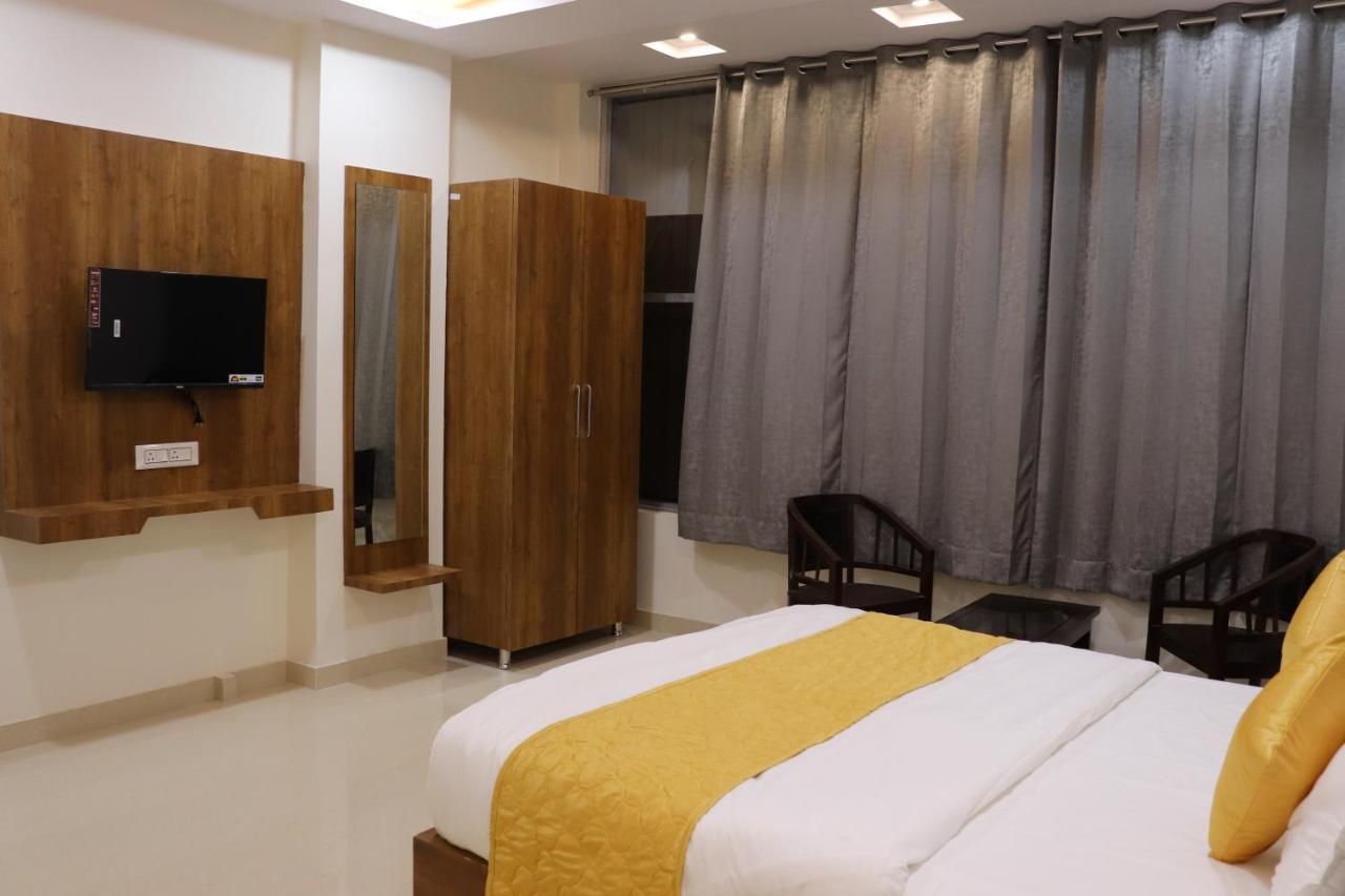 Hotel Jmb Dźodhpur Zewnętrze zdjęcie