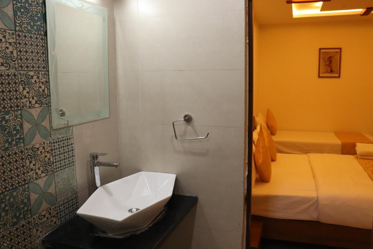 Hotel Jmb Dźodhpur Zewnętrze zdjęcie