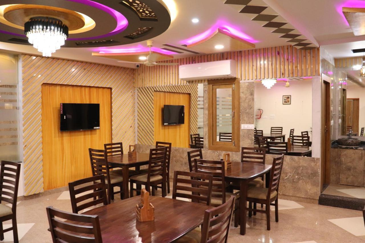 Hotel Jmb Dźodhpur Zewnętrze zdjęcie