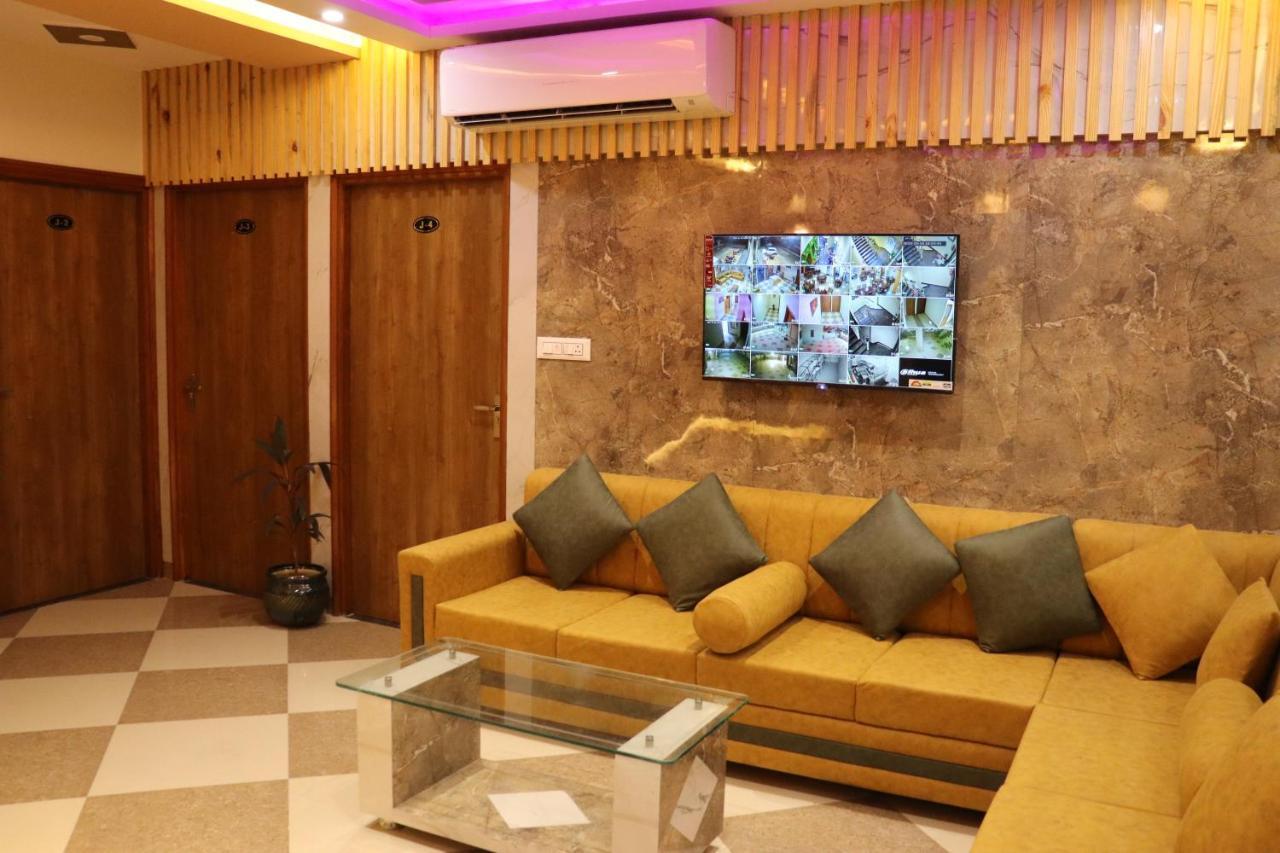 Hotel Jmb Dźodhpur Zewnętrze zdjęcie