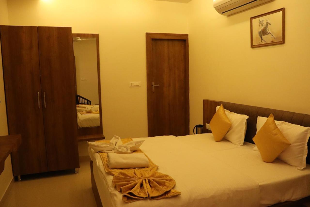 Hotel Jmb Dźodhpur Zewnętrze zdjęcie